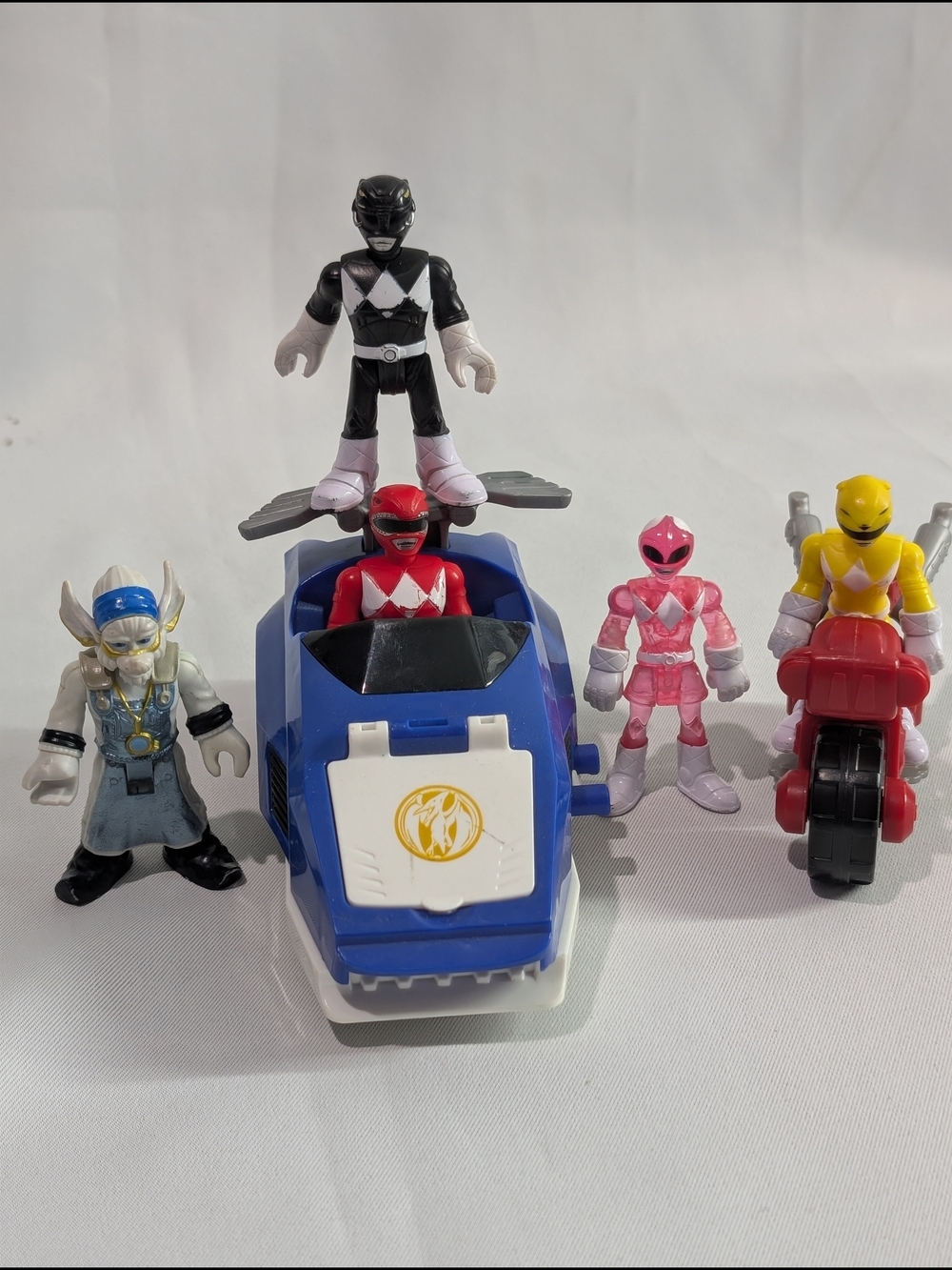 Power Ranger Playset with Blue Vehicle and Red, Pink, Black, Yellow Rangers